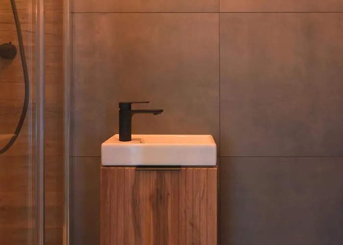 Ga, 200m Od Morza, 400m Od Monte Cassino, Sinus * Sopot